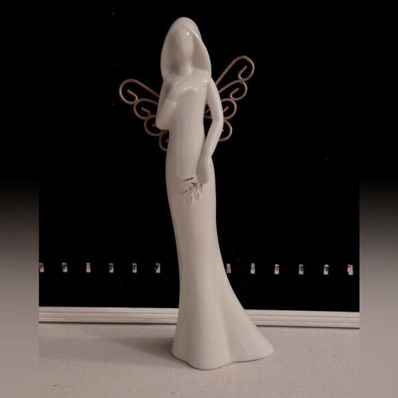 Vintage tall slim ceramic angel with gold detail wings and leaf details - Picture 1 of 9
